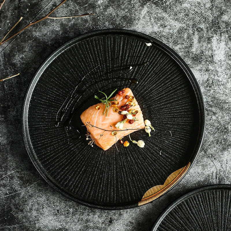 Moyu Plate - Elegant Japanese-Style Ceramic Serving Plate - Available in Small & Large Sizes, Black